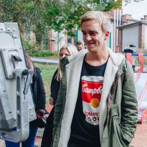 Všechny děti a rodiče mají můj nejhlubší obdiv – rozhovor s režisérem Janem Švejkarem