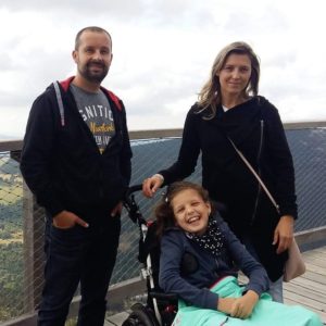 Ruce a nohy rodičů potřebuje 24 hodin denně – příběh Míši a její rodiny