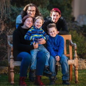 Nejvíc mě trápilo, že se svým klukům nemohu naplno věnovat – příběh Jitky