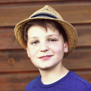 Jsme na syna pyšní, je obdivuhodně statečný, že tak náročnou léčbu zvládá&nbsp;-&nbsp;příběh Vojty