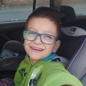 Problémy mu dělají i&nbsp;zdánlivě obyčejné situace, jako je cestování nebo podání léků&nbsp;-&nbsp;příběh Martínka