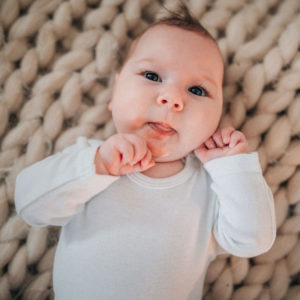 Věříme, že i díky vám si dcera bude moci užít dětství – příběh Elenky