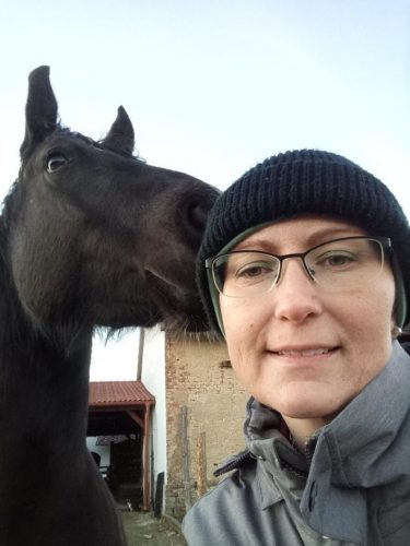 Paní Vendula s koníkem
