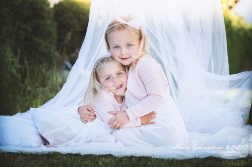 Amálka se sestřičkou